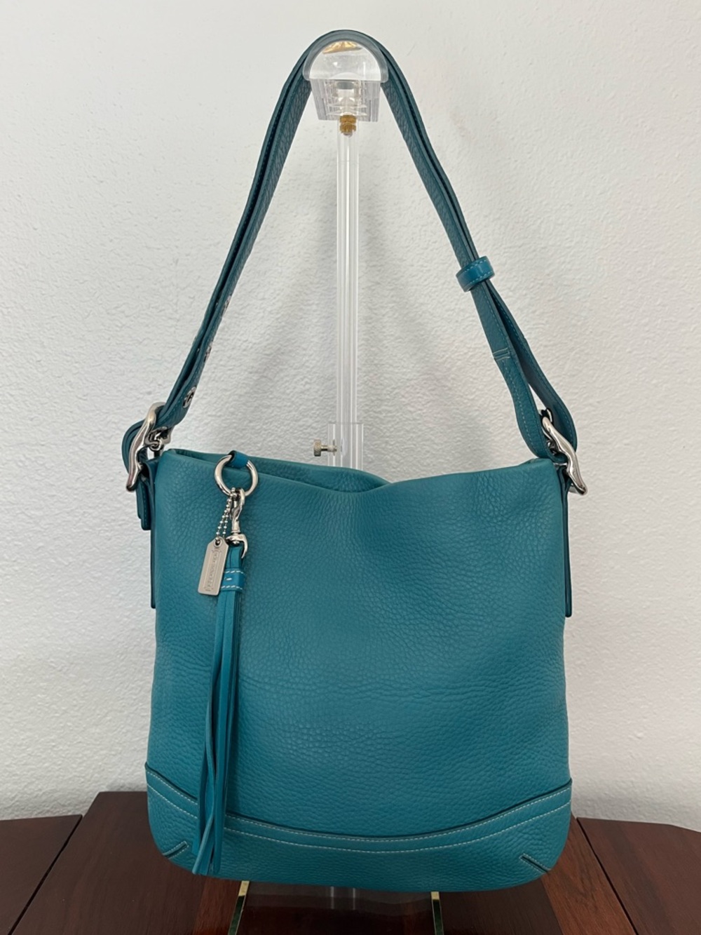Coach Legacy Slim Shoulder Crossbody Bag in Teal Pebbled Leather 1427 like new - Picture 2 of 15